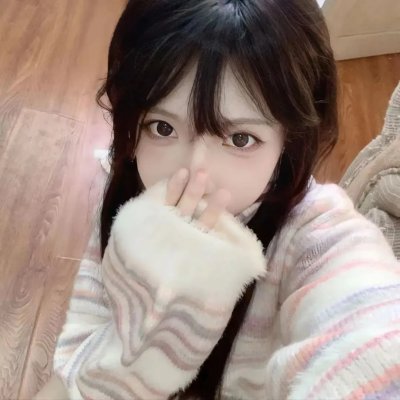 绿茵春色
